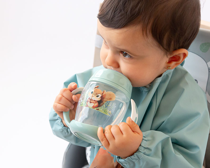 Taza de Aprendizaje Ardilla Menta Kiokids - Imagen 3