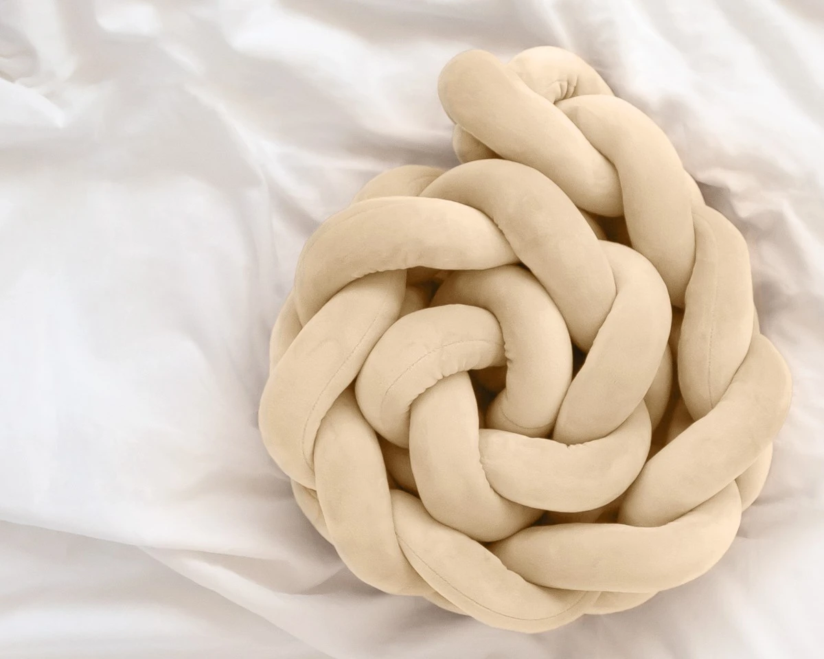 Trenza Protectora Cuna Beige 150cm Kiokids - Imagen 2